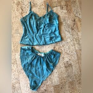 VICTORIA SECRET •Rare• Gold Label Vintage Lace Green Camisole Set Size Small